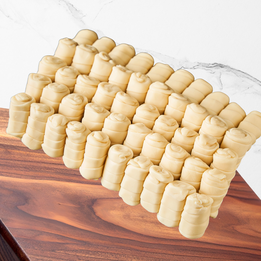 Mini Tequeños de Queso Bandeja 50 Unidades (5 cm) palitos de queso para fiesta.
